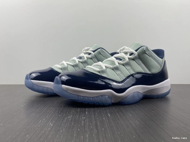 Husky 11 Low Georgetown Air Jordan Retro 528895-007 0824
